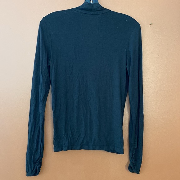 Max Studio ladies crossover top in black size Small - Picture 2 of 8